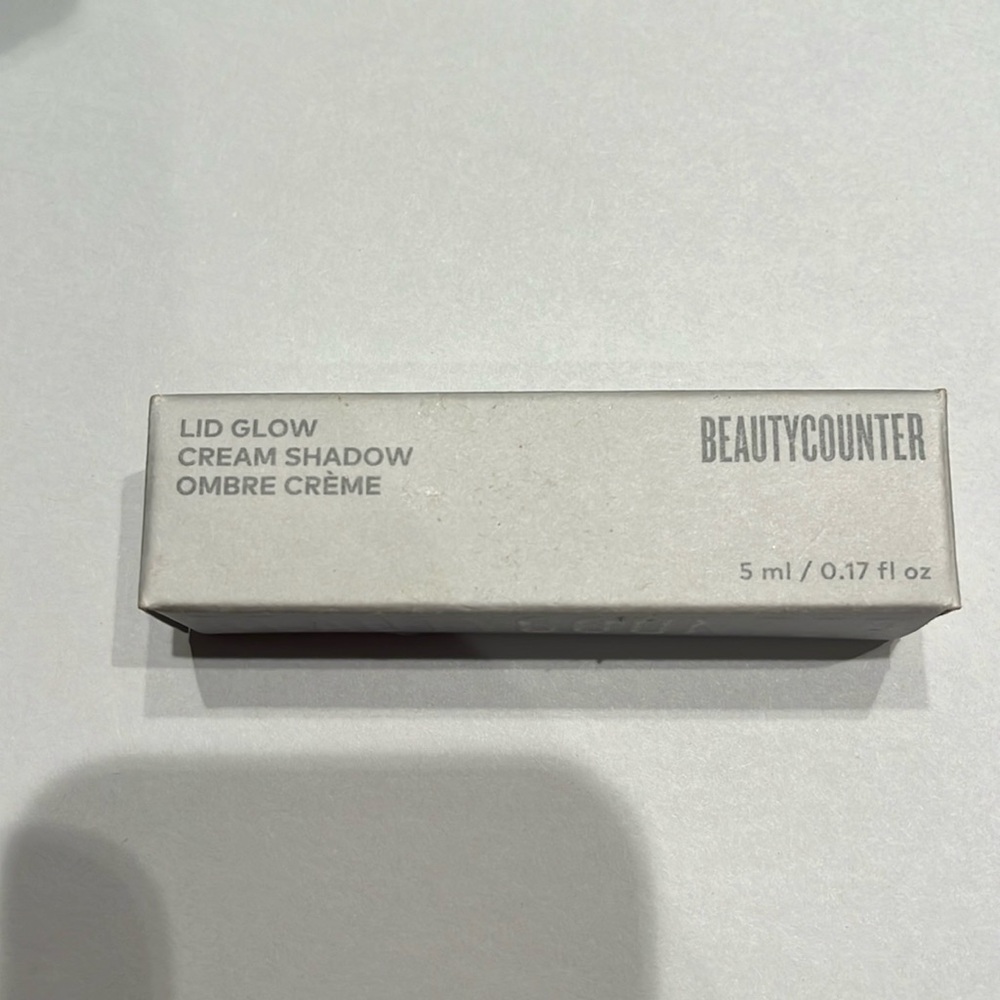 NWT Beauty Counter Lid Glow Cream Shadow Ombré Cream color - Luster like - Picture 2 of 5